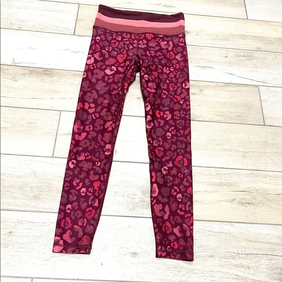 Athleta Elation 7/8 Tight Maroon Leopard Print XS - Picture 3 of 6